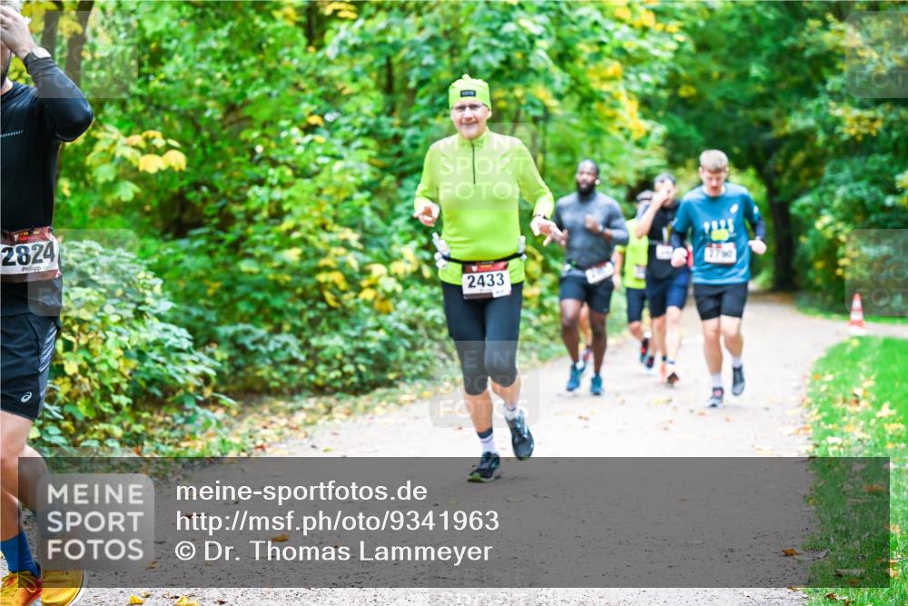 12.10.2025 - Bramfelder Halbmarathon 2025 Dr. Thomas Lammeyer http://msf.ph/oto/9341963 12.10.2025 09:53:32 Laufen 2824, 2433, 27 meine-sportfotos.de