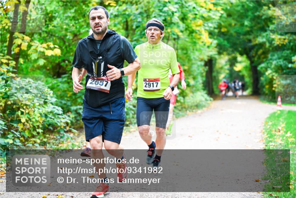 12.10.2025 - Bramfelder Halbmarathon 2025 Dr. Thomas Lammeyer http://msf.ph/oto/9341982 12.10.2025 09:53:35 Laufen 2657, 2917 meine-sportfotos.de