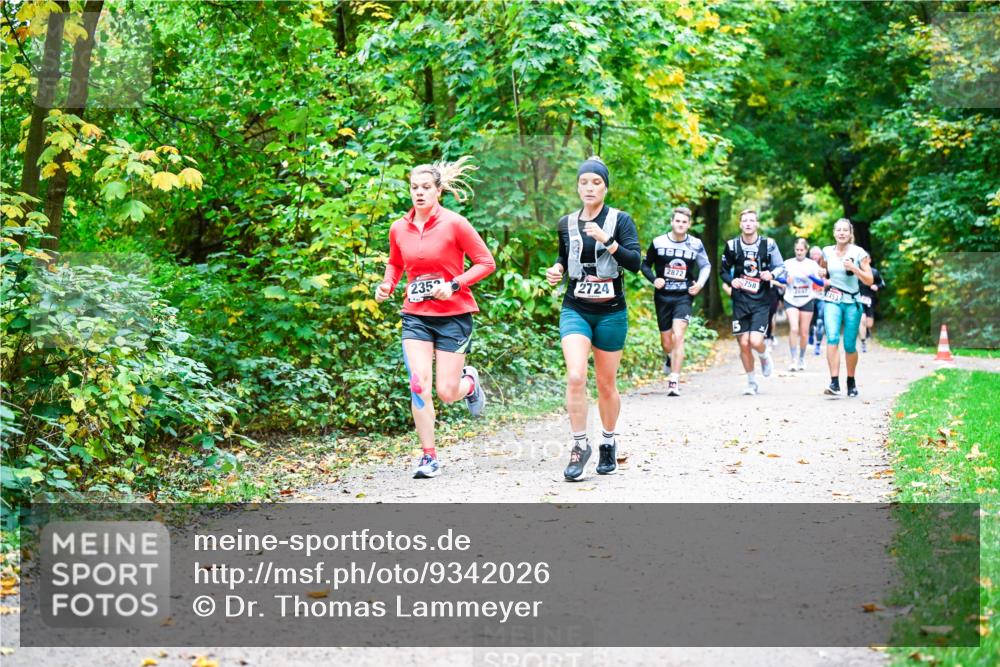12.10.2025 - Bramfelder Halbmarathon 2025 Dr. Thomas Lammeyer http://msf.ph/oto/9342026 12.10.2025 09:53:48 Laufen 2724 meine-sportfotos.de