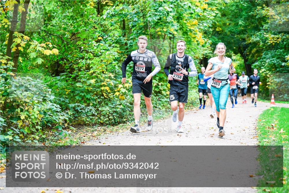 12.10.2025 - Bramfelder Halbmarathon 2025 Dr. Thomas Lammeyer http://msf.ph/oto/9342042 12.10.2025 09:53:51 Laufen 2872, 2758, 112, 15, 2686, 2453 meine-sportfotos.de