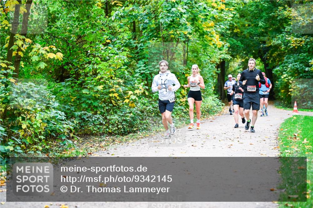 12.10.2025 - Bramfelder Halbmarathon 2025 Dr. Thomas Lammeyer http://msf.ph/oto/9342145 12.10.2025 09:54:08 Laufen 273, 2972, 2425, 2445 meine-sportfotos.de