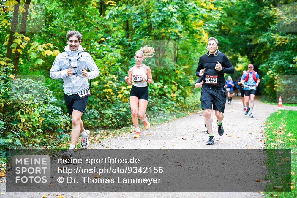 12.10.2025 - Bramfelder Halbmarathon 2025 Dr. Thomas Lammeyer http://msf.ph/oto/9342156 12.10.2025 09:54:10 Laufen 2972, 2735, 2445 meine-sportfotos.de