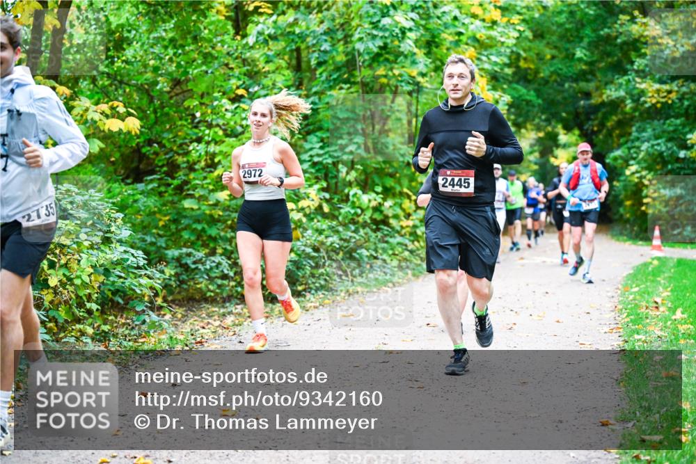 12.10.2025 - Bramfelder Halbmarathon 2025 Dr. Thomas Lammeyer http://msf.ph/oto/9342160 12.10.2025 09:54:11 Laufen 2972, 2735, 2445 meine-sportfotos.de