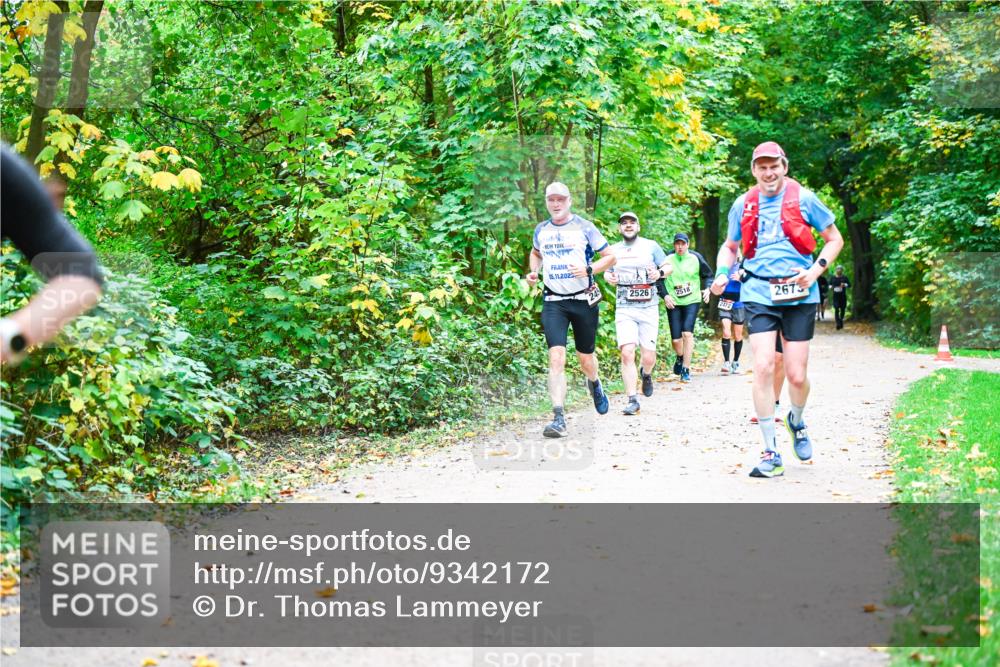 12.10.2025 - Bramfelder Halbmarathon 2025 Dr. Thomas Lammeyer http://msf.ph/oto/9342172 12.10.2025 09:54:13 Laufen 05, 11, 2025, 2526, 2518, 2472, 2673 meine-sportfotos.de