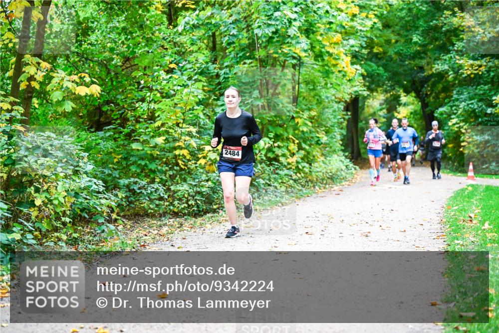 12.10.2025 - Bramfelder Halbmarathon 2025 Dr. Thomas Lammeyer http://msf.ph/oto/9342224 12.10.2025 09:54:21 Laufen 2484 meine-sportfotos.de