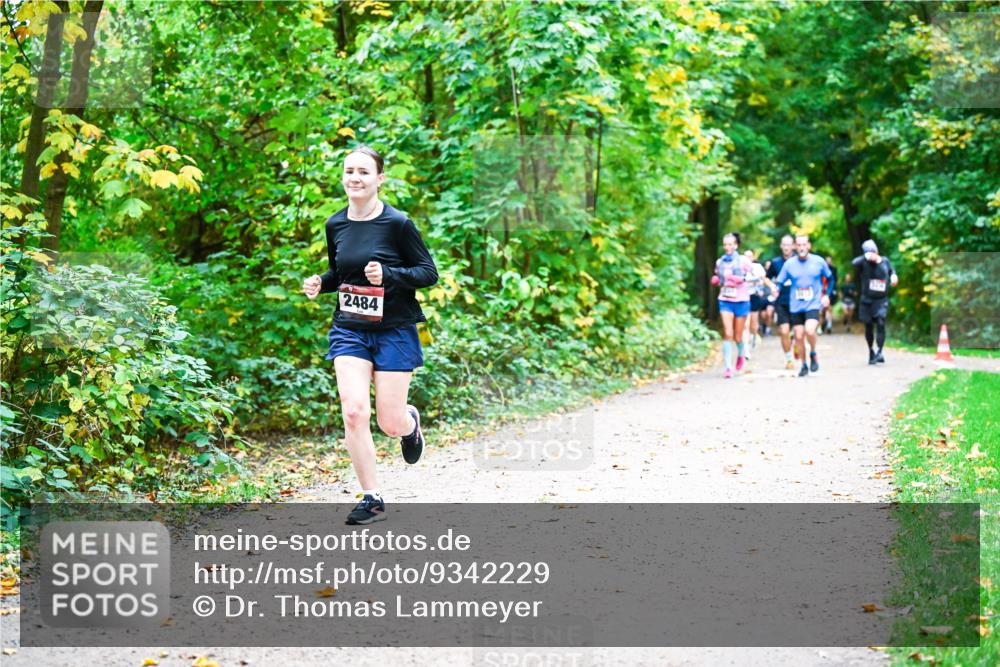 12.10.2025 - Bramfelder Halbmarathon 2025 Dr. Thomas Lammeyer http://msf.ph/oto/9342229 12.10.2025 09:54:22 Laufen 2484 meine-sportfotos.de