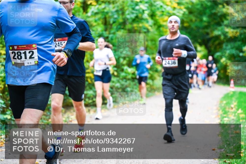 12.10.2025 - Bramfelder Halbmarathon 2025 Dr. Thomas Lammeyer http://msf.ph/oto/9342267 12.10.2025 09:54:29 Laufen 2812, 9, 245, 2436 meine-sportfotos.de