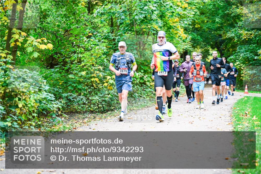 12.10.2025 - Bramfelder Halbmarathon 2025 Dr. Thomas Lammeyer http://msf.ph/oto/9342293 12.10.2025 09:54:33 Laufen 2879, 2473, 2531, 2675 meine-sportfotos.de