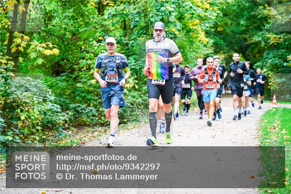 12.10.2025 - Bramfelder Halbmarathon 2025 Dr. Thomas Lammeyer http://msf.ph/oto/9342297 12.10.2025 09:54:33 Laufen 2841, 2879, 2473, 3430, 2675 meine-sportfotos.de