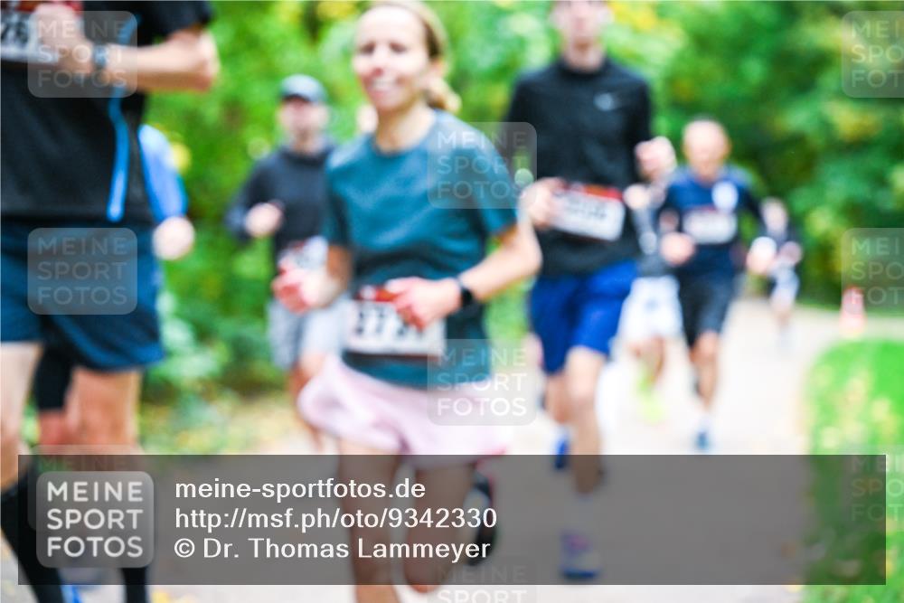 12.10.2025 - Bramfelder Halbmarathon 2025 Dr. Thomas Lammeyer http://msf.ph/oto/9342330 12.10.2025 09:54:39 Laufen  meine-sportfotos.de