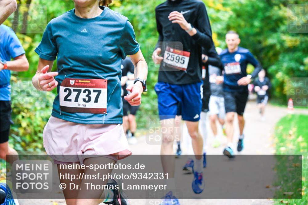 12.10.2025 - Bramfelder Halbmarathon 2025 Dr. Thomas Lammeyer http://msf.ph/oto/9342331 12.10.2025 09:54:39 Laufen 34, 2737, 2595 meine-sportfotos.de