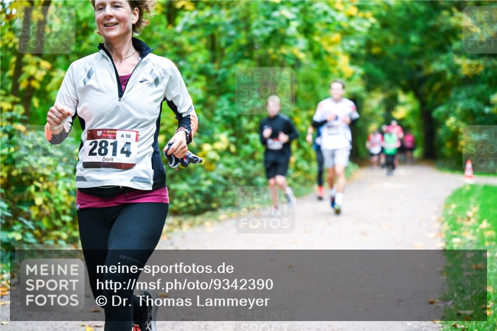 12.10.2025 - Bramfelder Halbmarathon 2025 Dr. Thomas Lammeyer http://msf.ph/oto/9342390 12.10.2025 09:54:53 Laufen 34, 56, 2814 meine-sportfotos.de