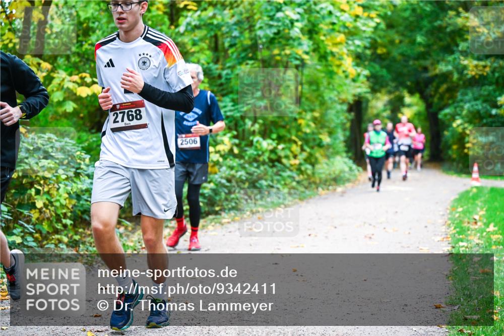 12.10.2025 - Bramfelder Halbmarathon 2025 Dr. Thomas Lammeyer http://msf.ph/oto/9342411 12.10.2025 09:54:56 Laufen 2768, 2506 meine-sportfotos.de
