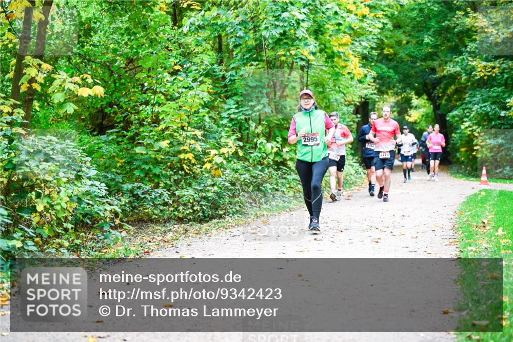 12.10.2025 - Bramfelder Halbmarathon 2025 Dr. Thomas Lammeyer http://msf.ph/oto/9342423 12.10.2025 09:54:59 Laufen 2995, 2464, 2776 meine-sportfotos.de