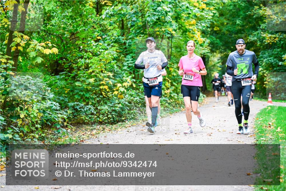 12.10.2025 - Bramfelder Halbmarathon 2025 Dr. Thomas Lammeyer http://msf.ph/oto/9342474 12.10.2025 09:55:07 Laufen 2025, 2681, 2752, 2883 meine-sportfotos.de