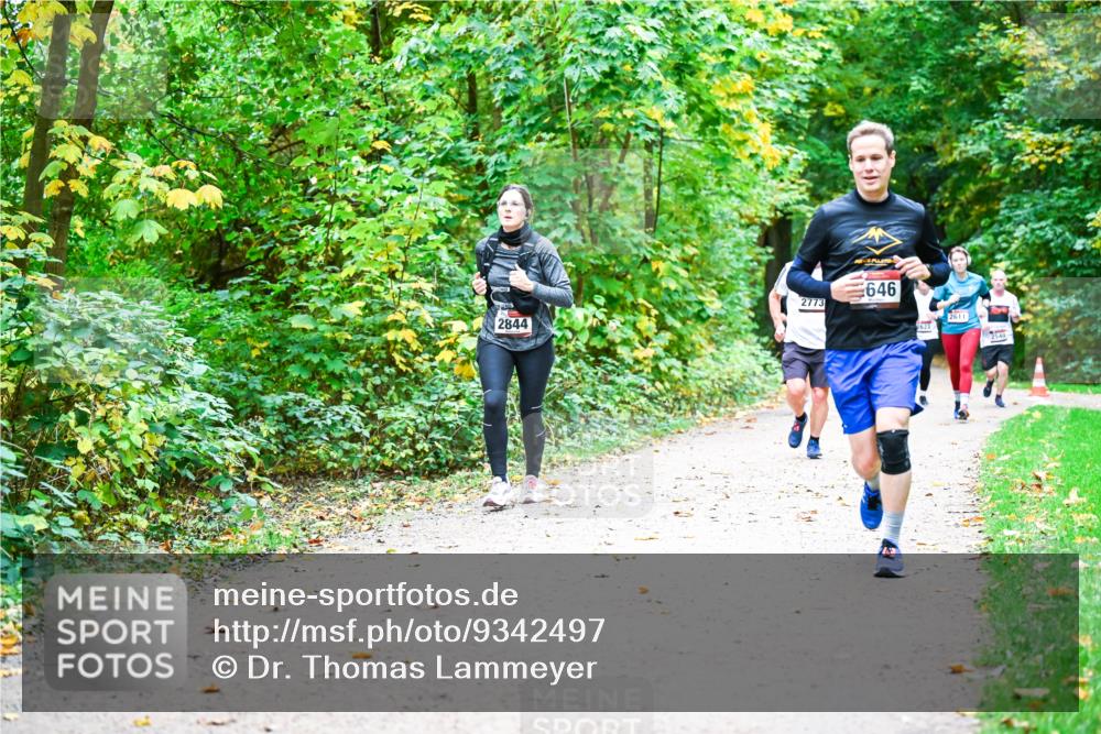 12.10.2025 - Bramfelder Halbmarathon 2025 Dr. Thomas Lammeyer http://msf.ph/oto/9342497 12.10.2025 09:55:10 Laufen 2773, 646 meine-sportfotos.de