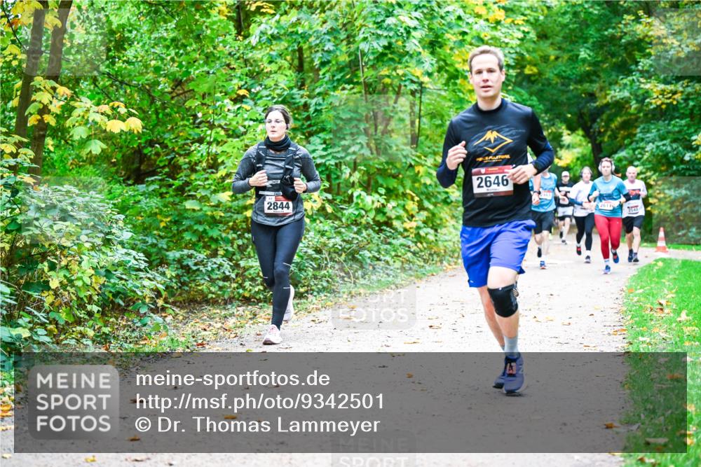 12.10.2025 - Bramfelder Halbmarathon 2025 Dr. Thomas Lammeyer http://msf.ph/oto/9342501 12.10.2025 09:55:11 Laufen 2, 2844, 2646, 26114 meine-sportfotos.de
