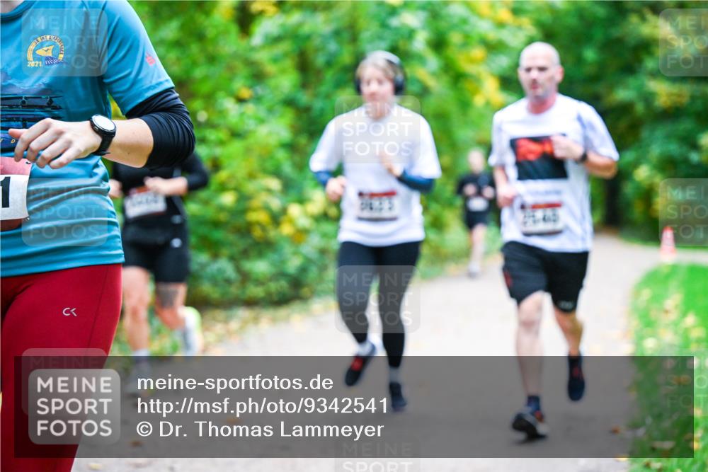 12.10.2025 - Bramfelder Halbmarathon 2025 Dr. Thomas Lammeyer http://msf.ph/oto/9342541 12.10.2025 09:55:17 Laufen 1, 2021 meine-sportfotos.de