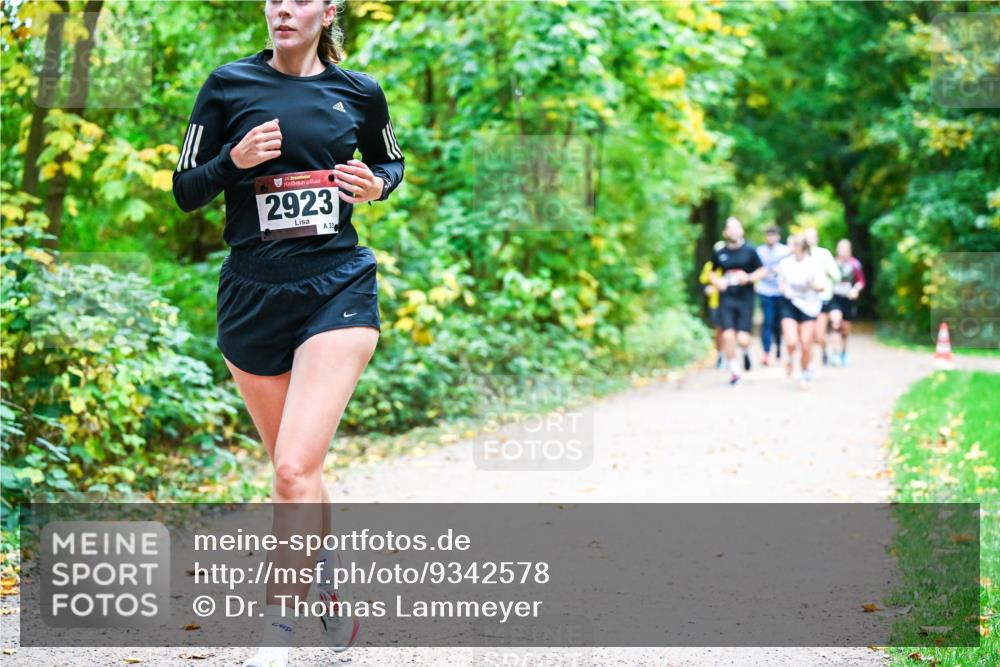 12.10.2025 - Bramfelder Halbmarathon 2025 Dr. Thomas Lammeyer http://msf.ph/oto/9342578 12.10.2025 09:55:23 Laufen 2923, 33 meine-sportfotos.de
