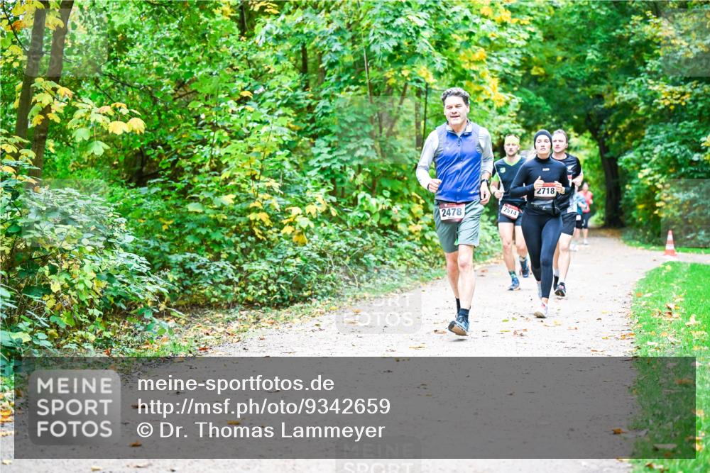 12.10.2025 - Bramfelder Halbmarathon 2025 Dr. Thomas Lammeyer http://msf.ph/oto/9342659 12.10.2025 09:55:36 Laufen 2478, 2514, 2718 meine-sportfotos.de