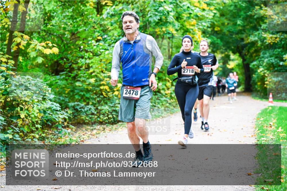 12.10.2025 - Bramfelder Halbmarathon 2025 Dr. Thomas Lammeyer http://msf.ph/oto/9342668 12.10.2025 09:55:38 Laufen 2478, 2718, 570 meine-sportfotos.de