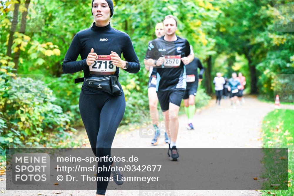 12.10.2025 - Bramfelder Halbmarathon 2025 Dr. Thomas Lammeyer http://msf.ph/oto/9342677 12.10.2025 09:55:39 Laufen 0, 34, 2718, 2570 meine-sportfotos.de