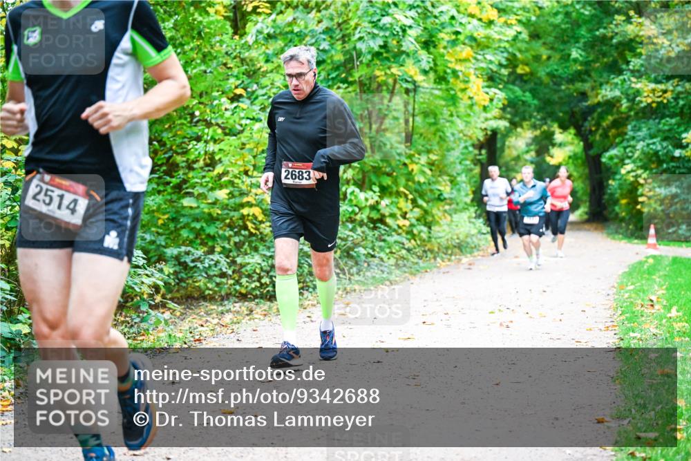 12.10.2025 - Bramfelder Halbmarathon 2025 Dr. Thomas Lammeyer http://msf.ph/oto/9342688 12.10.2025 09:55:41 Laufen 2514, 2683 meine-sportfotos.de