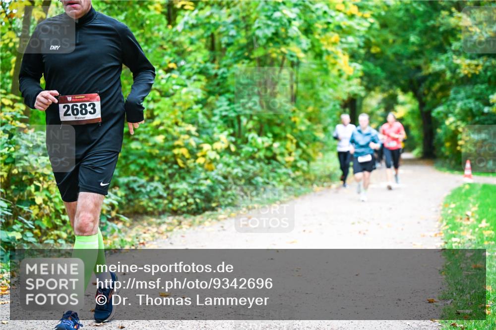 12.10.2025 - Bramfelder Halbmarathon 2025 Dr. Thomas Lammeyer http://msf.ph/oto/9342696 12.10.2025 09:55:42 Laufen 2683 meine-sportfotos.de