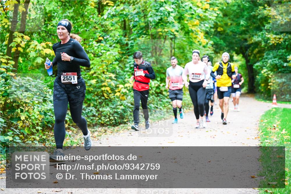 12.10.2025 - Bramfelder Halbmarathon 2025 Dr. Thomas Lammeyer http://msf.ph/oto/9342759 12.10.2025 09:55:53 Laufen 2551, 59, 2586, 2862, 2874 meine-sportfotos.de