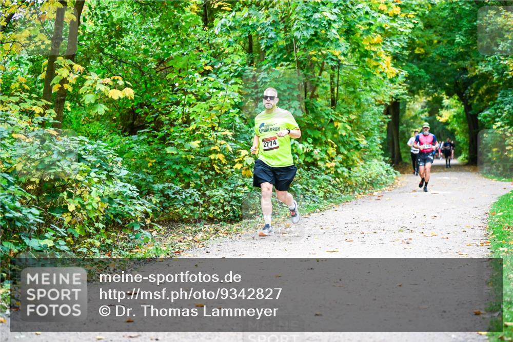 12.10.2025 - Bramfelder Halbmarathon 2025 Dr. Thomas Lammeyer http://msf.ph/oto/9342827 12.10.2025 09:56:10 Laufen 2774 meine-sportfotos.de