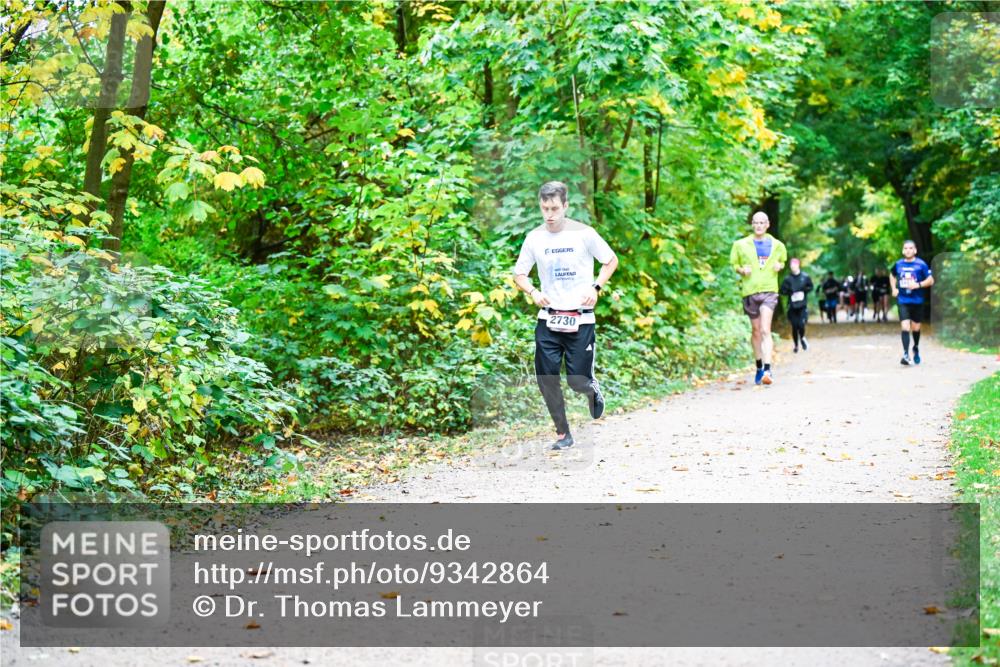 12.10.2025 - Bramfelder Halbmarathon 2025 Dr. Thomas Lammeyer http://msf.ph/oto/9342864 12.10.2025 09:56:20 Laufen 2730 meine-sportfotos.de
