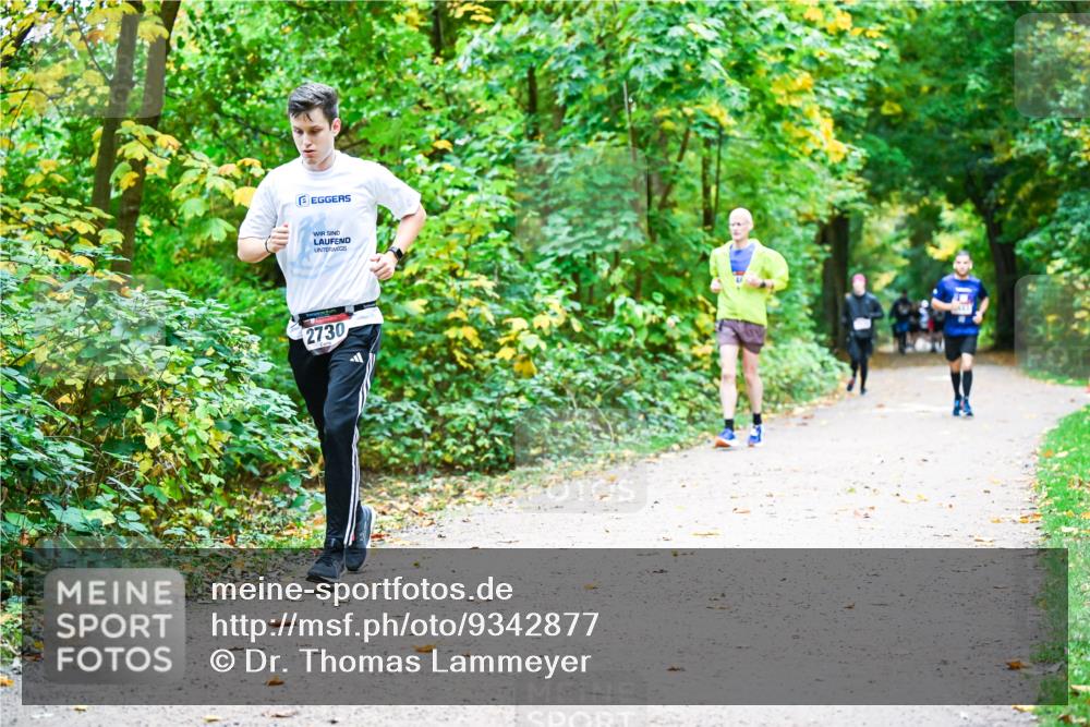 12.10.2025 - Bramfelder Halbmarathon 2025 Dr. Thomas Lammeyer http://msf.ph/oto/9342877 12.10.2025 09:56:22 Laufen 2730 meine-sportfotos.de
