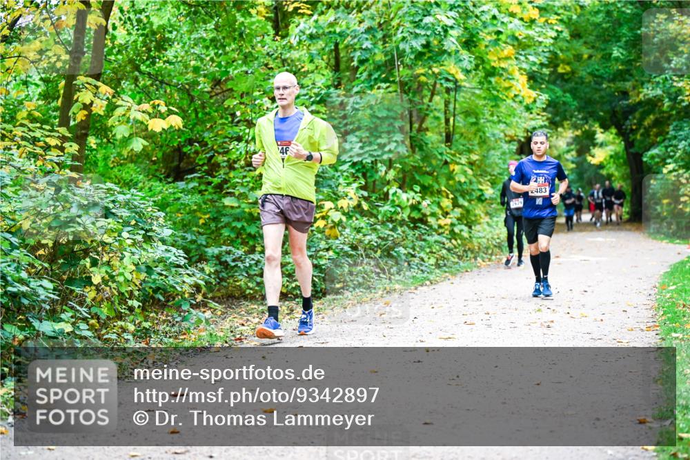 12.10.2025 - Bramfelder Halbmarathon 2025 Dr. Thomas Lammeyer http://msf.ph/oto/9342897 12.10.2025 09:56:25 Laufen 46, 2483 meine-sportfotos.de