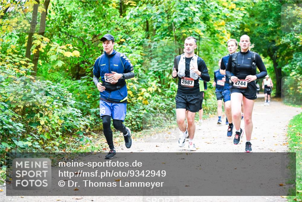 12.10.2025 - Bramfelder Halbmarathon 2025 Dr. Thomas Lammeyer http://msf.ph/oto/9342949 12.10.2025 09:56:41 Laufen 6, 2687, 2462, 2744 meine-sportfotos.de