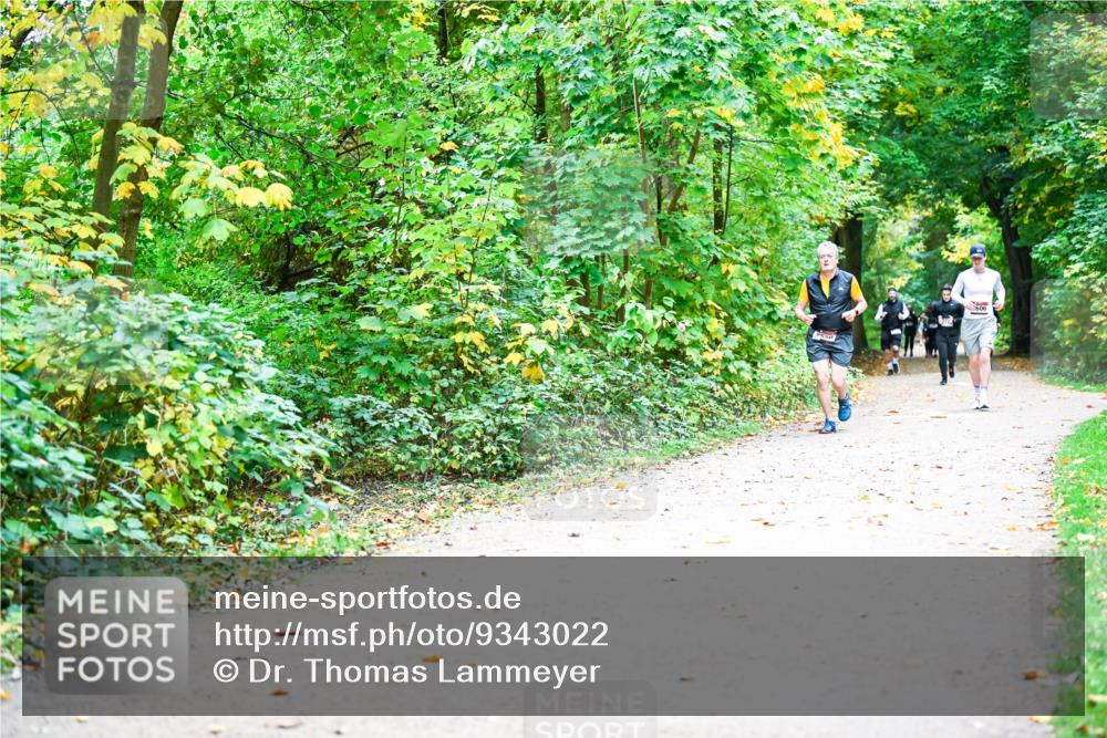 12.10.2025 - Bramfelder Halbmarathon 2025 Dr. Thomas Lammeyer http://msf.ph/oto/9343022 12.10.2025 09:56:54 Laufen  meine-sportfotos.de