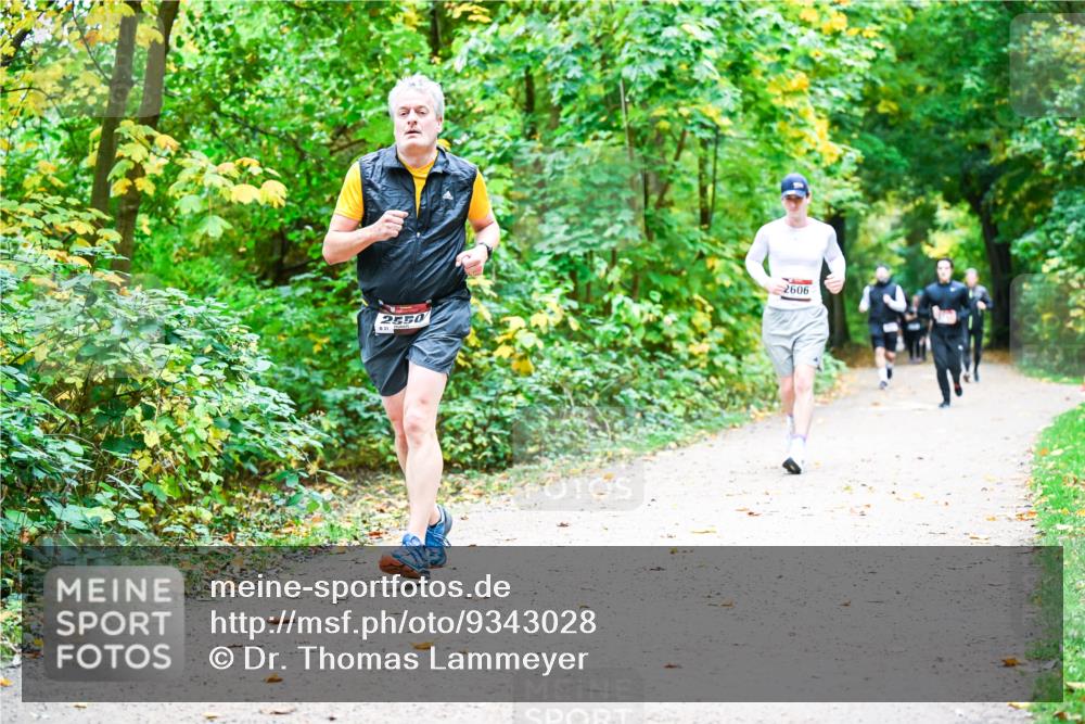 12.10.2025 - Bramfelder Halbmarathon 2025 Dr. Thomas Lammeyer http://msf.ph/oto/9343028 12.10.2025 09:56:59 Laufen 2550, 2606 meine-sportfotos.de