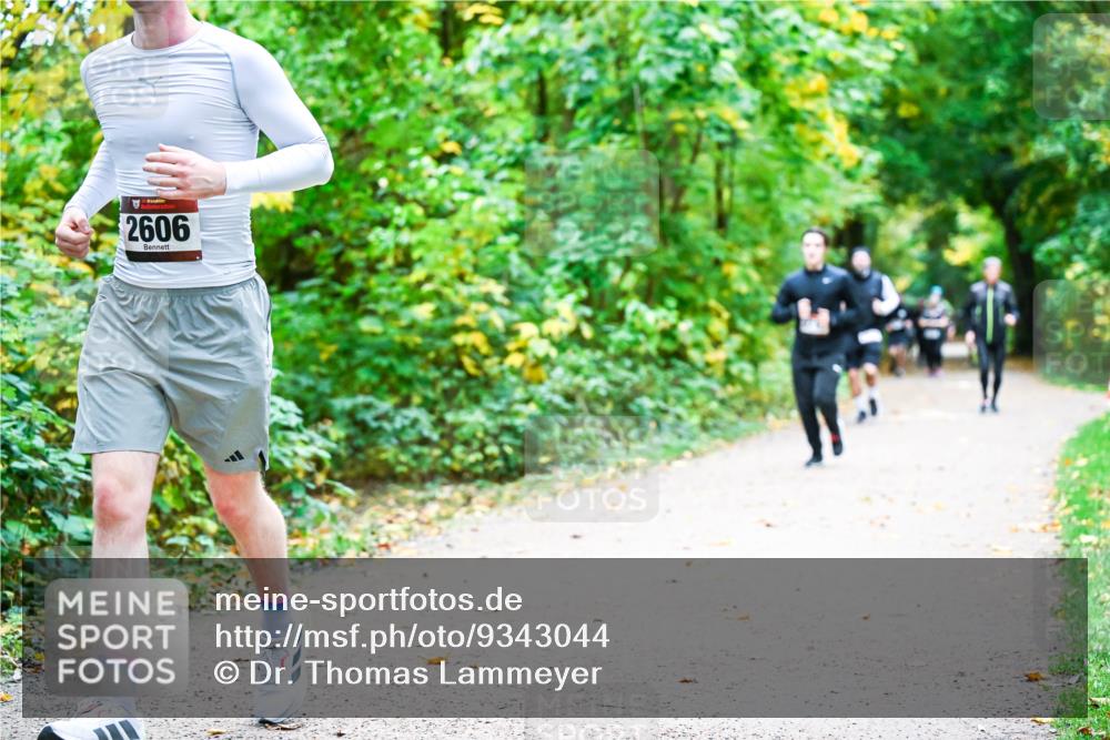 12.10.2025 - Bramfelder Halbmarathon 2025 Dr. Thomas Lammeyer http://msf.ph/oto/9343044 12.10.2025 09:57:02 Laufen 2606 meine-sportfotos.de