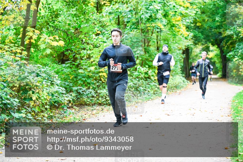 12.10.2025 - Bramfelder Halbmarathon 2025 Dr. Thomas Lammeyer http://msf.ph/oto/9343058 12.10.2025 09:57:05 Laufen 27 meine-sportfotos.de