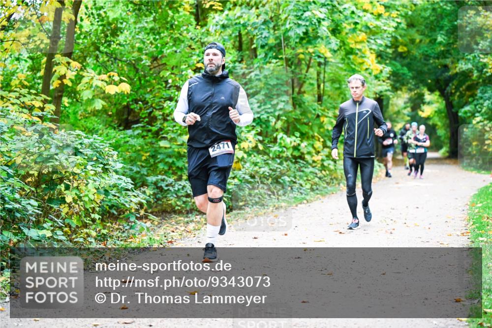12.10.2025 - Bramfelder Halbmarathon 2025 Dr. Thomas Lammeyer http://msf.ph/oto/9343073 12.10.2025 09:57:07 Laufen 2471 meine-sportfotos.de