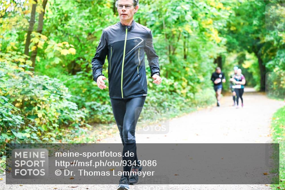12.10.2025 - Bramfelder Halbmarathon 2025 Dr. Thomas Lammeyer http://msf.ph/oto/9343086 12.10.2025 09:57:10 Laufen  meine-sportfotos.de