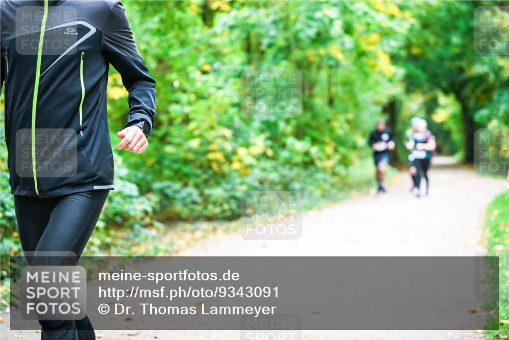 12.10.2025 - Bramfelder Halbmarathon 2025 Dr. Thomas Lammeyer http://msf.ph/oto/9343091 12.10.2025 09:57:10 Laufen  meine-sportfotos.de