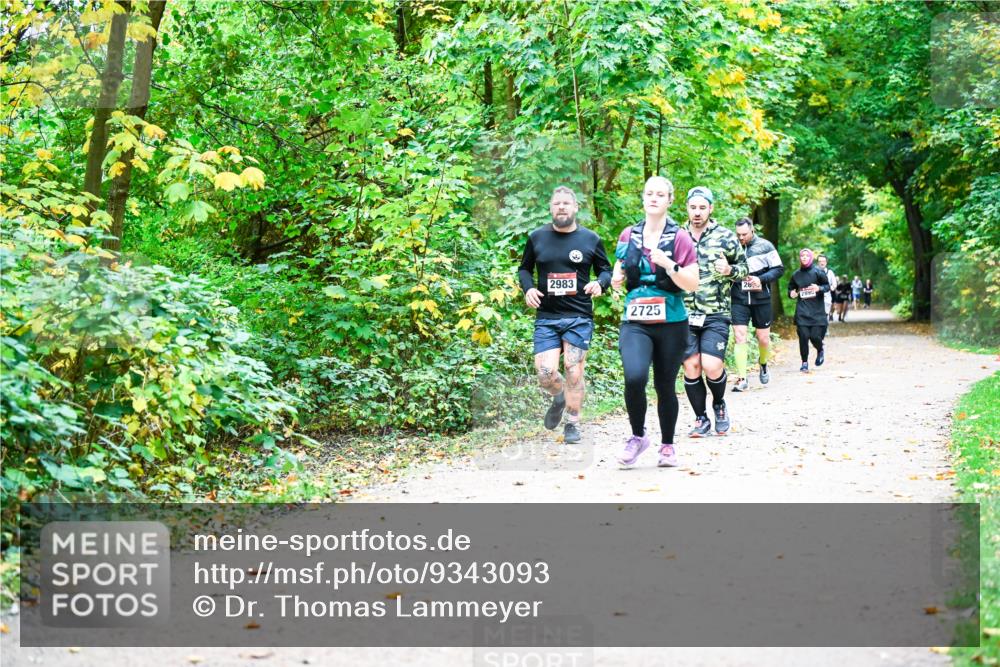 12.10.2025 - Bramfelder Halbmarathon 2025 Dr. Thomas Lammeyer http://msf.ph/oto/9343093 12.10.2025 09:57:14 Laufen 2983, 2725, 26, 289 meine-sportfotos.de