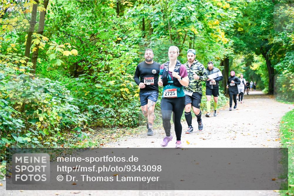 12.10.2025 - Bramfelder Halbmarathon 2025 Dr. Thomas Lammeyer http://msf.ph/oto/9343098 12.10.2025 09:57:15 Laufen 2983, 2725, 26, 5 meine-sportfotos.de