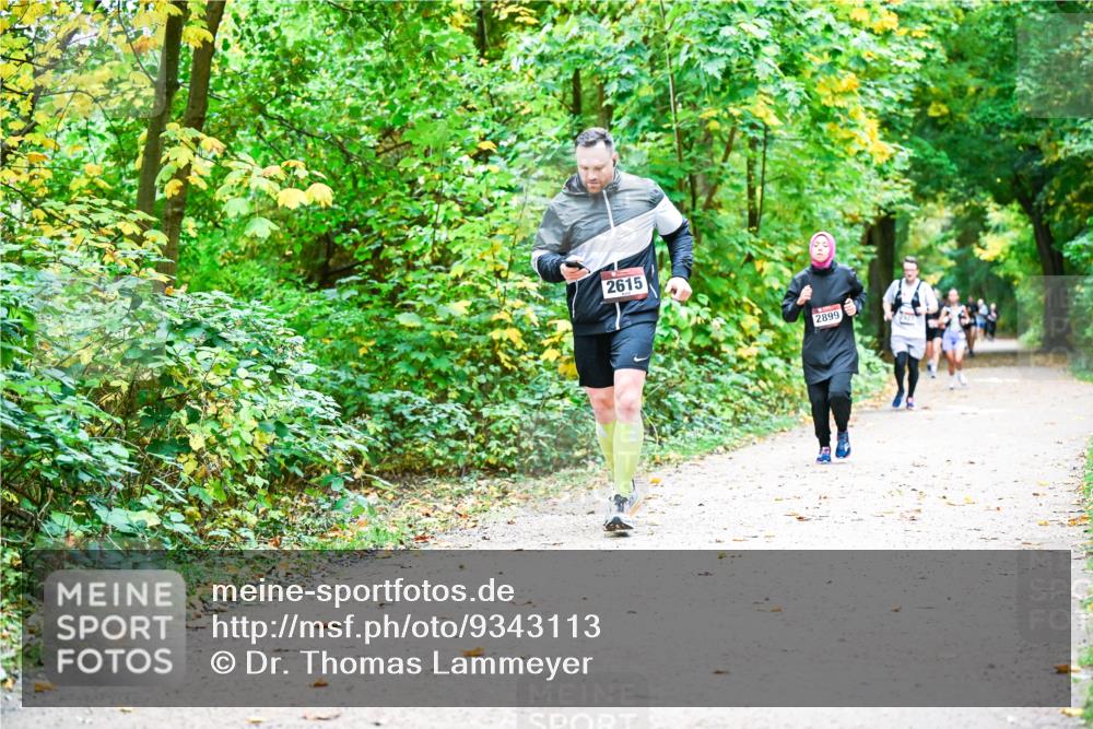 12.10.2025 - Bramfelder Halbmarathon 2025 Dr. Thomas Lammeyer http://msf.ph/oto/9343113 12.10.2025 09:57:19 Laufen 2615, 2899 meine-sportfotos.de