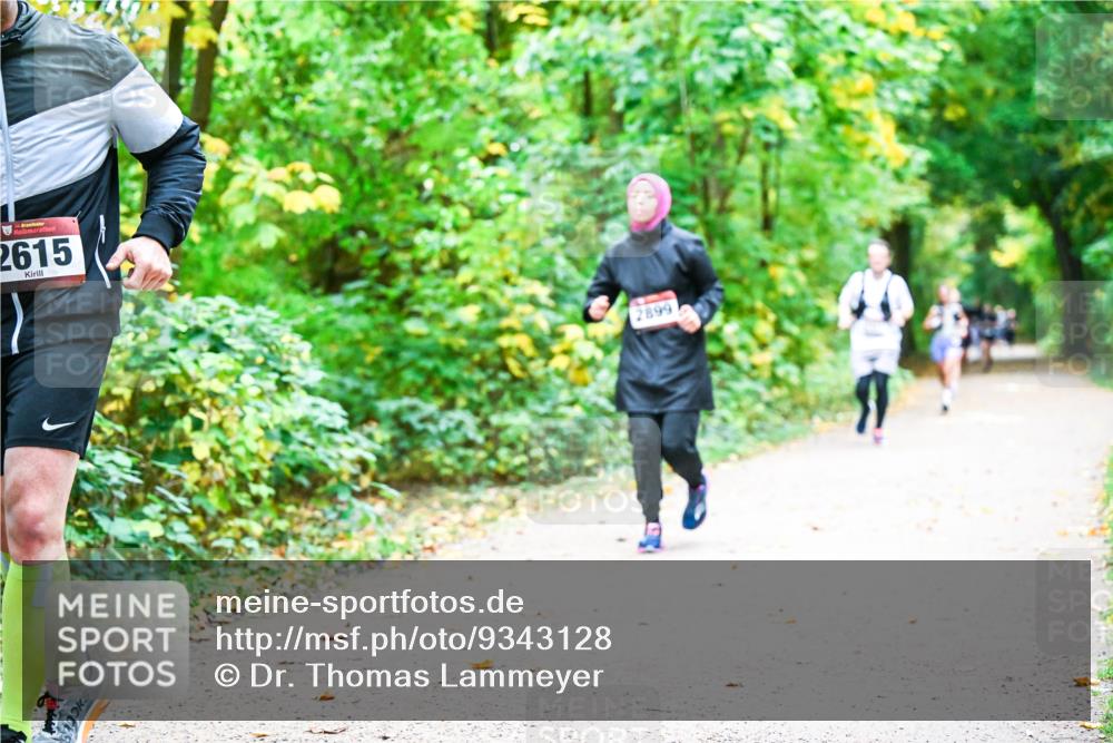 12.10.2025 - Bramfelder Halbmarathon 2025 Dr. Thomas Lammeyer http://msf.ph/oto/9343128 12.10.2025 09:57:21 Laufen 2615, 2899 meine-sportfotos.de