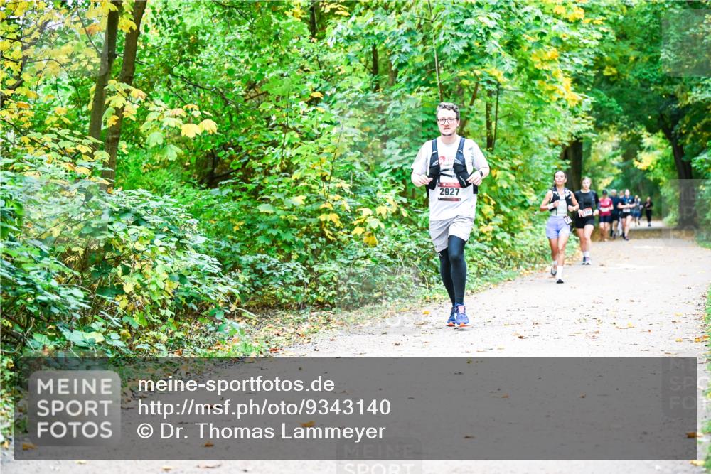 12.10.2025 - Bramfelder Halbmarathon 2025 Dr. Thomas Lammeyer http://msf.ph/oto/9343140 12.10.2025 09:57:24 Laufen 2927 meine-sportfotos.de
