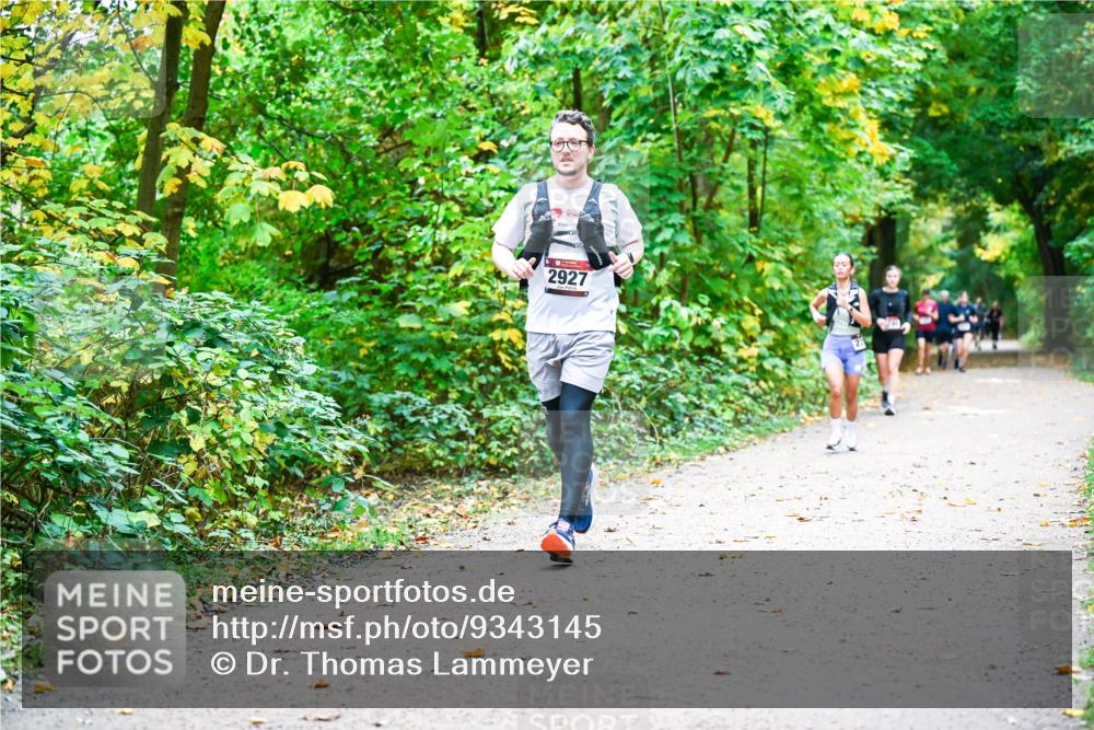 12.10.2025 - Bramfelder Halbmarathon 2025 Dr. Thomas Lammeyer http://msf.ph/oto/9343145 12.10.2025 09:57:25 Laufen 2927 meine-sportfotos.de