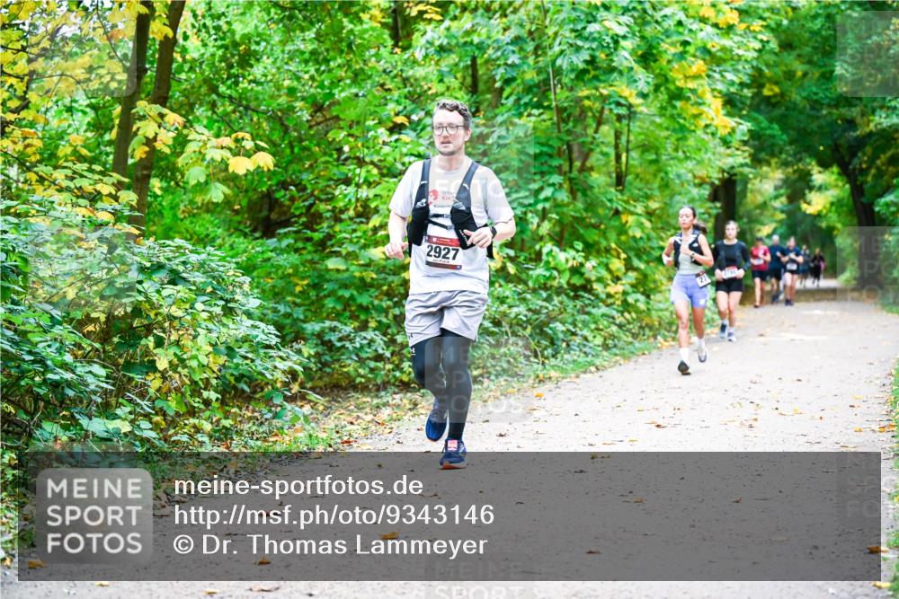 12.10.2025 - Bramfelder Halbmarathon 2025 Dr. Thomas Lammeyer http://msf.ph/oto/9343146 12.10.2025 09:57:25 Laufen 2927, 27 meine-sportfotos.de