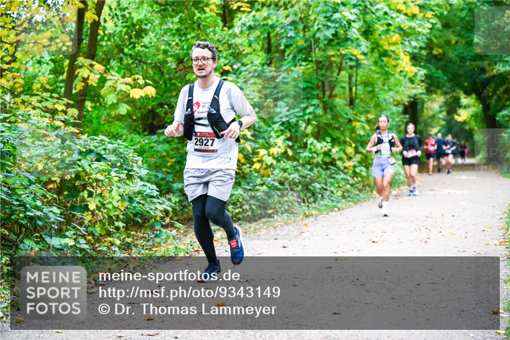 12.10.2025 - Bramfelder Halbmarathon 2025 Dr. Thomas Lammeyer http://msf.ph/oto/9343149 12.10.2025 09:57:25 Laufen 2927, 99 meine-sportfotos.de