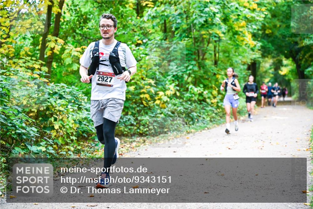 12.10.2025 - Bramfelder Halbmarathon 2025 Dr. Thomas Lammeyer http://msf.ph/oto/9343151 12.10.2025 09:57:26 Laufen 2927 meine-sportfotos.de